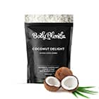 sachet de noix de coco par bodyblendz sur un fond blanc sachet de noix de coco par bodyblendz sur un fond blanc