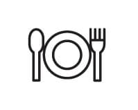 couteau fourchette et assiette pour montrer un régime équilibré pendant couteau fourchette et assiette pour montrer un régime équilibré pendant