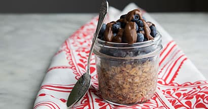 Recette instantanée d’avoine avec myrtille et cacao (sans mesures)